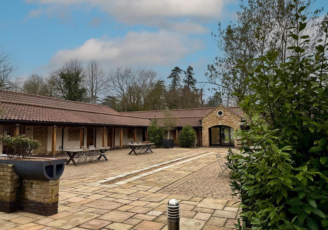 Hotel The Ridings At Theobalds Park Goff's Oak Exteriér fotografie