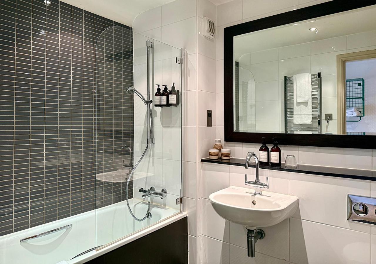 Hotel The Ridings At Theobalds Park Goff's Oak Exteriér fotografie